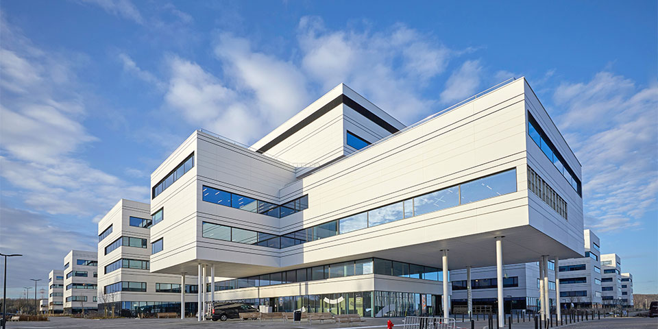 65.000 m² vloeren voor imposante Clinique CHC MontLégia